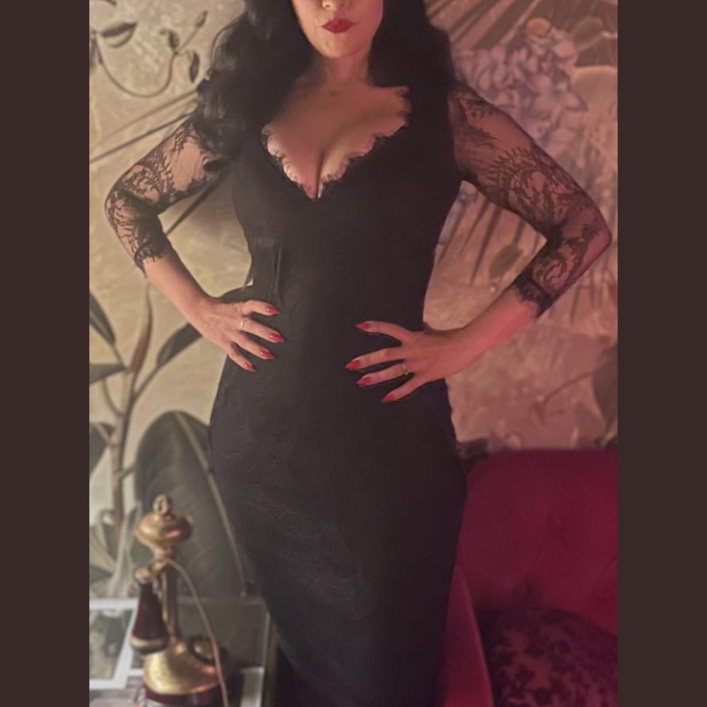 Sexy black lace dress, La Femme en Noir -Size S